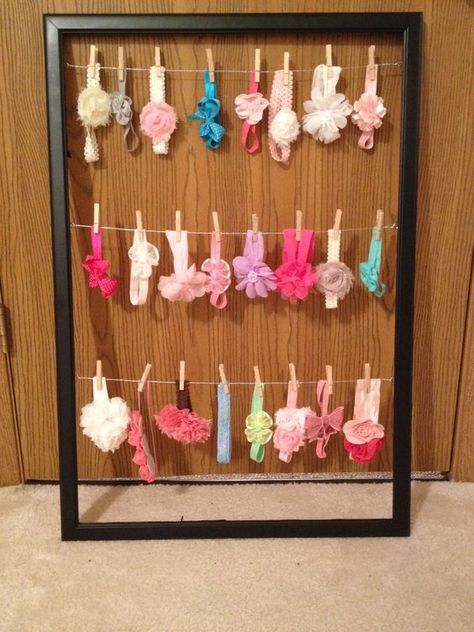 Headband Organizer Diy, Diy Headband Holder, Headband Holders, Easy Dyi, Headband Display, Bow Storage, Nursery Designs, Headband Organizer, Bow Holders