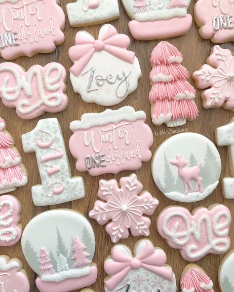 Winter Onederland Cookies, Onederland Cookies, Winter Onederland Party Girl 1st Birthdays, Winter Onederland Party Girl, First Birthday Winter, Winter Wonderland Birthday Party, Winter Onederland Birthday Party, Winter Onederland Party, Onederland Birthday Party