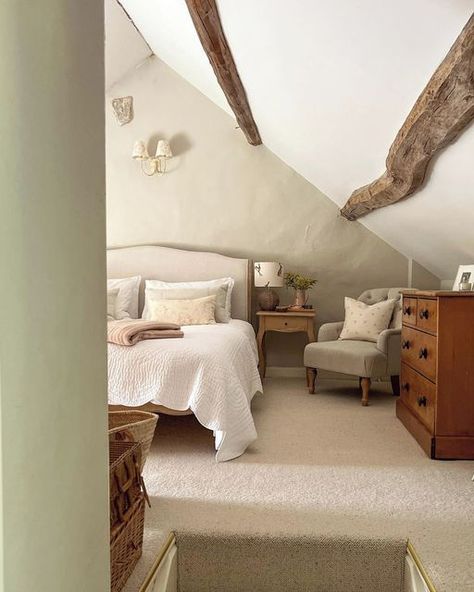 Loaf Beds, Cottage Loft, Forest Cottage, Cottage Bedroom, Neutral Interiors, Bedroom Goals, Loft Conversion, Spare Room, Bedroom Inspirations