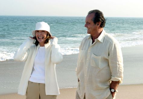 See Jack Nicholson serenade Diane Keaton in deleted 'Something's Gotta Give' scene Granny Look, Best Rom Coms, Michael Haneke, Nancy Meyers Movies, Best Romantic Comedies, Lauren Miller, Mike Nichols, Ansel Elgort, Summer Movie