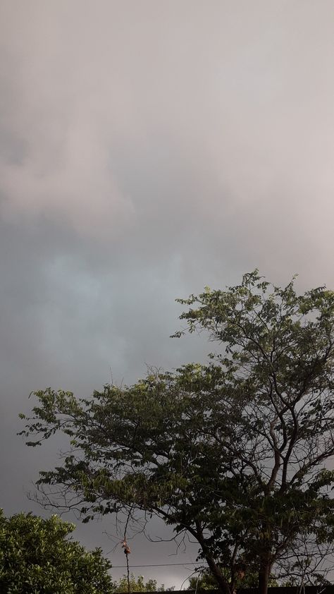 Calm Soothing Aesthetic, Rainy Sky Aesthetic, Real Sky Pics, Random Sky Pics, Sky Pictures Real Life, Cloudy Sky Aesthetic, Sky Nature Aesthetic, Calm Sky, Sky Photoshop