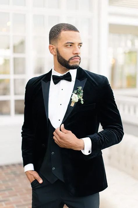 Black Suit Emerald Tie, Black Velvet Tuxedo Wedding, Black And Green Tuxedo, Black Paisley Tuxedo, Black Tie Garden Party, Bff Shoot, Black Velvet Tuxedo, Gala Attire, Groomsmen Style