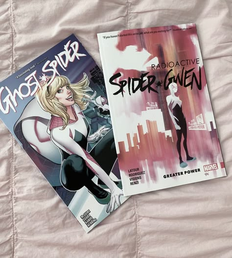 Gwen Stacy Tattoo, Gwen Stacy Aesthetic Spiderverse, Gwen Stacy Nails, Spider Gwen Nails, Spidergwen Aesthetic, Spider Gwen Aesthetic, Gwen Stacy Into The Spiderverse, Gwen Stacy Aesthetic, Gwen Stacy Fanart