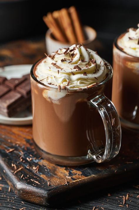 5 Ingredient Hot Chocolate Recipe - Baker by Nature Hot Chocolate Night, Hot Chocolate Aesthetic, Fall Hot Chocolate, Nature Recipes, Homemade Hot Chocolate Recipe, Coffee Creations, Hot Chocolate Recipe Homemade, Winter Arc, Hot Cocoa Recipe