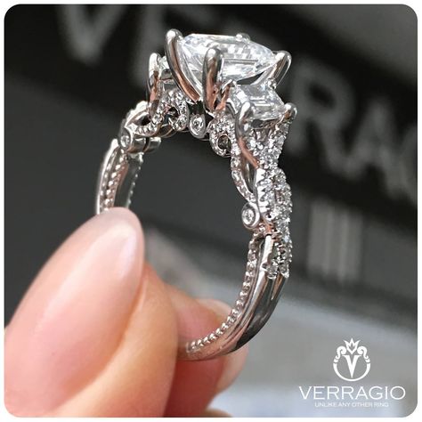 Verragio Engagement Rings, Wedding Band Rings, Promise Ring Set, Vintage Princess, Princess Cut Engagement Rings, Dream Engagement Rings, Beautiful Engagement Rings, Wedding Rings Unique, Party Jewelry