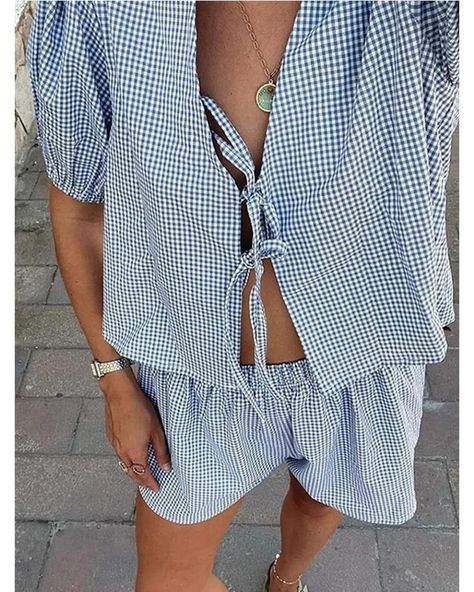 BUY NOW 🛒💙Plaid Perfection Women's Shorts Set : $59.99 ACT FAST 🔥SELLING FAST‼️ thecozycubicle.com/products/plaid-perfection-womens-shorts-set ⭐WHY SHOULD YOU BUY? ⭐ Step into style and comfort with our Plaid Perfection Women's Shorts Set! This trendy ensemble features a lace-up cropped top paired with elastic waist short pants, offering both fashion and comfort in one package. Whether you're lounging at home or heading out for a casual outing, this set is the perfect choice for a relaxe... Chica Chola, Plaid Outfit, Summer Loungewear, Plaid Outfits, Looks Party, Plaid Pajamas, Fashion Female, Cropped Tops, Shorts Casual