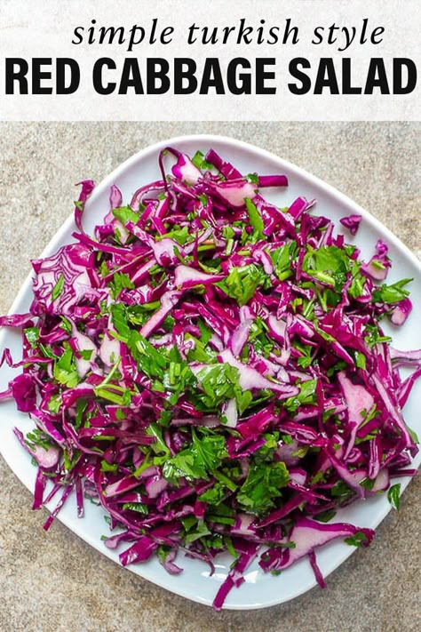 Simple red cabbage salad Turkish Salad Recipes, Purple Cabbage Recipes, Turkish Salad, Red Cabbage Recipes, Red Cabbage Salad, Cabbage Salad Recipes, Crunchy Salad, Vegetarian Cabbage, Purple Cabbage