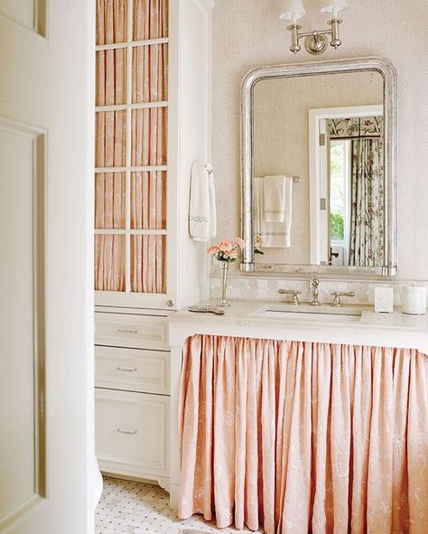 Décor Inspiration | Introducing: The English Garden Collection Nashville Decor, Pastel Bathroom, Best Kitchen Design, Mold In Bathroom, Bathtub Decor, Bathroom Guest, Shabby Chic Bathroom, Chic Bathrooms, Up House