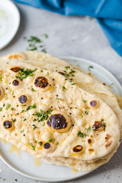 Plain Naan, Naan Flatbread, Recipes With Naan Bread, Naan Recipe, Chicken Caesar Salad, Mug Recipes, No Knead, Naan Bread, Food Board