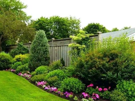 Backyard Flowers Garden, Small Front Yard Landscaping, Backyard Flowers, Flower Garden Design, Low Maintenance Landscaping, Low Maintenance Garden, Homestead Survival, Backyard Garden Design, Landscaping Tips