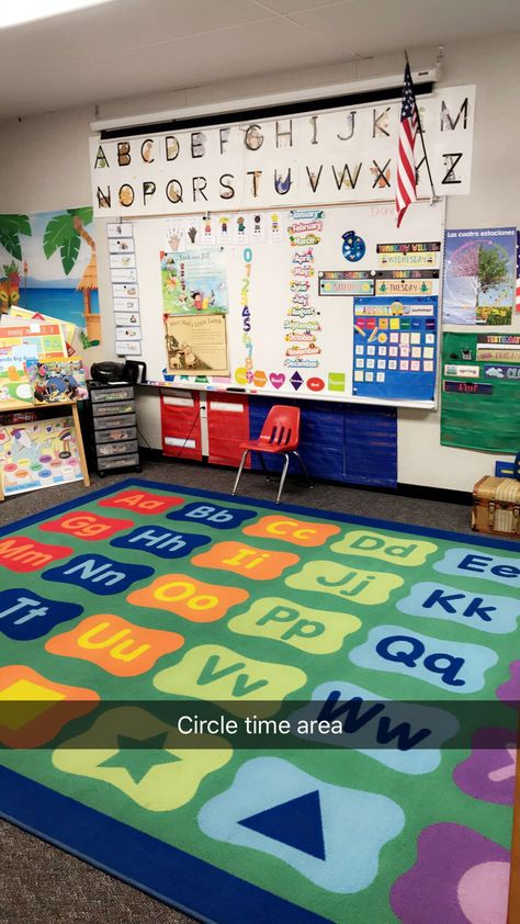 Circle time board and carpet area for preschool Preschool Circle Time Decor, Circle Time Center Preschool, Circle Time Carpet, Kindergarten Carpet Area, Prek Circle Time Setup, Circle Time Area Preschool, Prek Classroom Setup Circle Time, Prek Circle Time Board, Preschool Carpet Time