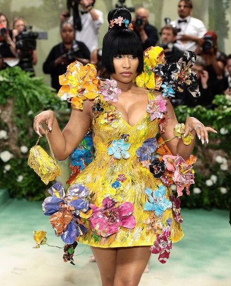 The theme of the 2024 #MetGala was “The Garden of Time” — based on a story by J.G. Ballard – but, really, the theme of all Met Galas always has been: Go big or stay home! So without further ado, THR's picks for the most unique looks of the 2024 Met Gala–in no particular order. ⁠ ⁠ Link in bio for the breakdown of looks from #EddieRedmayne and wife #HannahBagshawe,#DaVineJoy, #NickiMinaj, #CharliXCX, #RitaOra, #Lizzo, #GwendolineChristie and others. Garden Of Time Met Gala, Curvy Alternative Fashion, Met Gala Garden Of Time, Hannah Bagshawe, Gala Looks, Always Has Been, Bubble Ball, Unique Looks, Eddie Redmayne