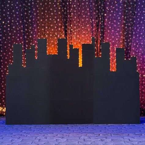 Backdrop City Lights Dance Theme, City Lights Party Theme, City Of Stars Prom Theme, Skyline Backdrop, Skyline Background, Lights Backdrop, Backdrop Inspiration, Homecoming Themes, Prom Decorations