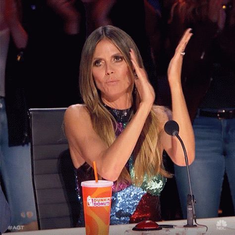 Applause Gif, Americas Got Talent, Round Of Applause, Wallpaper Images Hd, Got Talent, Reality Television, America's Got Talent, Heidi Klum, Image Hd