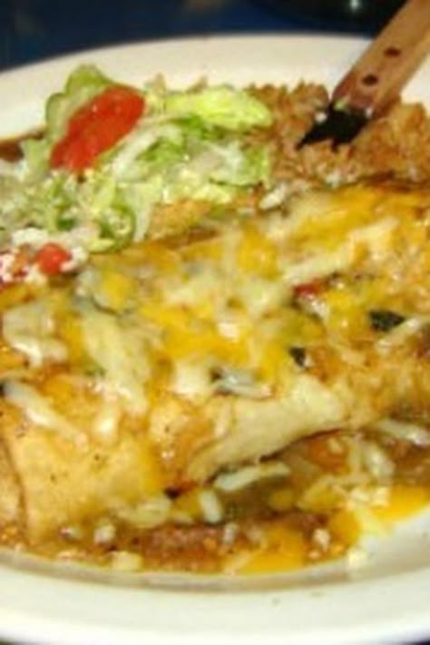 Chi Chi's Beef Chimichangas Chimichanga Recipes, Chimichanga Beef, Chimichanga Recipe, Chi Chi's, Ground Beef Recipe, Mexican Meals, Texas Food, Recipes Mexican, Mexican Cooking