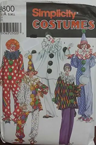 Clown Costume Pattern, Simplicity Patterns Costumes, Halloween Costume Patterns, Clown Halloween Costumes, Pierrot Clown, Clown Halloween, Vintage Halloween Costume, Costume Sewing Patterns, Clown Costume