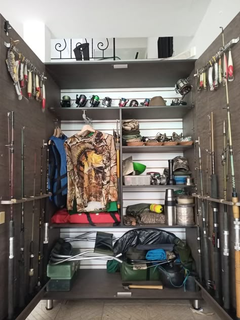 Fishing Gear Storage Garage, Tackle Room Ideas, Fishing Room Organization, Fishing Organization Ideas Garage, Fishing Organization Ideas, Gear Room Ideas, Fishing Tackle Room, Hunting Gear Storage, Gear Storage Ideas