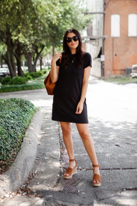 T Shirt Dress Work Outfit, T Shirt Dress Outfit Black Women, Black Tshirt Dress Outfit Summer, T Shirt Dress Outfit Summer, Tshirt Dress Outfit Summer, Tee Shirt Dress Outfit, Shirt Dress Outfit Summer, Shirtdress Outfit, T Shirt Dress Outfit