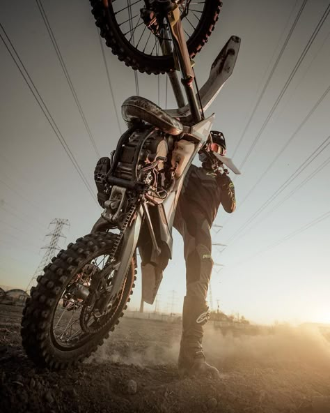 Dirtbike Photo Shoot, Motocross Photoshoot, Dirt Bike Photoshoot, Aaron Brimhall, Motocross Photography, Motorbike Photos, Biker Photography, Motocross Love, Cool Dirt Bikes