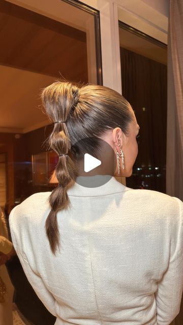 Lauren Roscopf on Instagram: "Giving the bubble pony a much deserved spot on the feed so you all can reference back & recreate! 👏🏼 Comment HOW TO & I’ll send you a DM with links to everything I used to create this fun hairstyle." Bubble Pony, The Bubble, Spot On, Cool Hairstyles, Bubbles, Hair Styles, Hair, On Instagram, Instagram