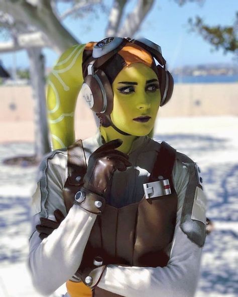 Hera Syndulla, Star Wars Hera Syndulla Cosplay, Skywalker Family, Hera Syndulla, Comic Con Costumes, Sabine Wren, Superhero Wall, 2000s Cartoons, Twi Lek, Costume Making