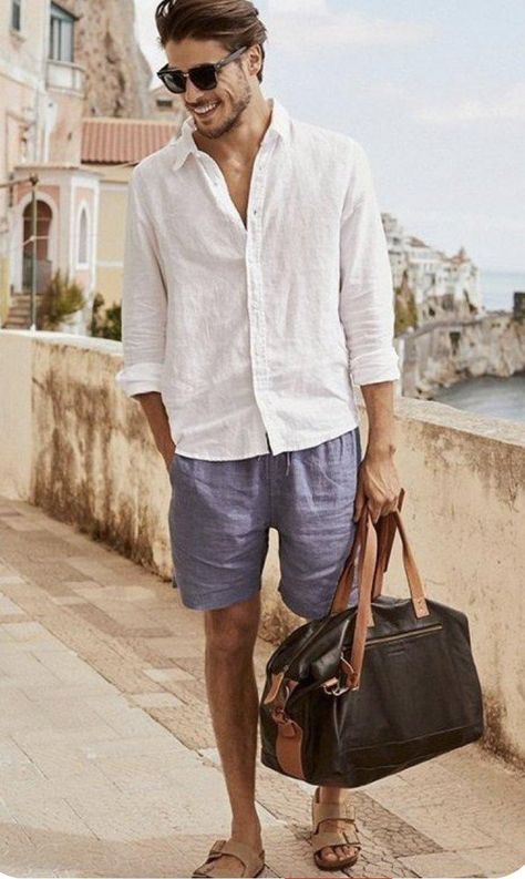 Resort beach attire for men. Essential style tips for a casu | EL-STYLE Mens Vacation Outfits, Summer Outfits Men Beach, Vacation Outfits Men, Beach Outfit Men, Preppy Vibes, Mens Summer Outfits, Vintage Man, Mens Casual Outfits Summer, Beach Attire