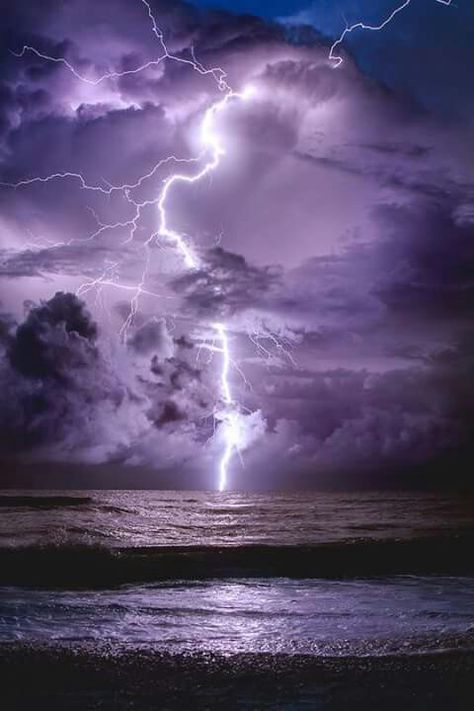 purple lightning Lightning Storm, Lightning Strikes, Lightning Bolt, The Ocean