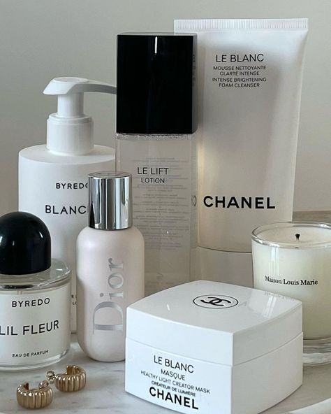 Chanel Skincare Products, Dior Skincare Aesthetic, Chanel Skincare Aesthetic, Dior Skincare Products, Luxury Skincare Aesthetic, Channel Skincare, Dior Skin Care, Skincare Moodboard, Chanel Skin Care