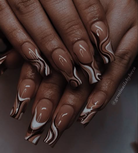 Brown And Crème Nails, Older Lady Nail Designs, Brown Swirls Nails, Brown And Pink Ombre Nails, Simple Short Fall Nail Designs, Fall Color Nail Designs Autumn, Cozy Nails Aesthetic, Brown Monochrome Nails, Swag Nails Almond