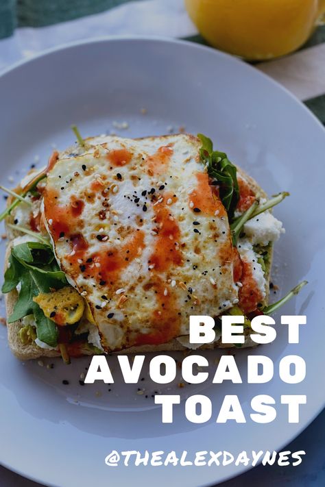 Avacodo Toast Recipes With Egg Breakfast, Avocado Toast With Spinach, Avocado Toast With Arugula And Egg, Avocado Toast With Arugula, Arugala Recipes Breakfast, Avacacado Toast Recipes, Avacodo Breakfast, Avocado Toast Recipe Egg, Avacodo Toast Recipes With Egg