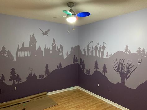 Harry Potter Mural Wall, Harry Potter Wall Painting, Harry Potter Wall Mural, Harry Potter Mural, Childrens Wall Murals, Harry Potter Christmas Decorations, Harry Potter Painting, Harry Potter Nursery, Harry Potter Room Decor