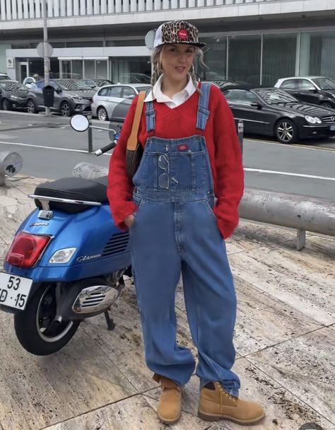 Overall Outfits Winter, Striped Overalls Outfits, Overall Outfit Winter, Winter Overalls Outfit, Winter Overalls, Overalls Outfits, Overalls And Sweater, Overalls Fashion, Overall Outfit