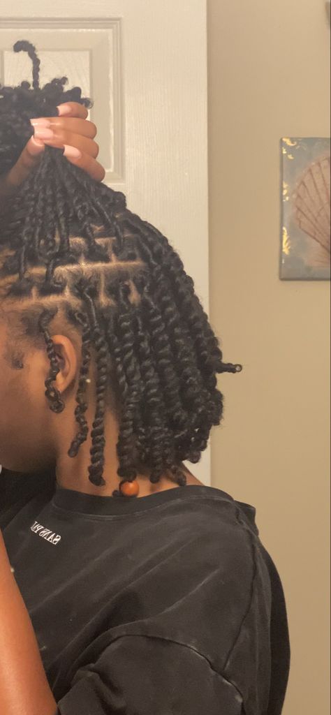 Starter Locs Black Women Twist, Medium Locs With Curly Ends, Starter Locs Medium Size, Coils On Natural Hair Type 4, Locs Types For Women, Starter Loc Twists, Barrel Twist Starter Locs Women, 2 Stand Twist Starter Locs, Locs With No Middle Part