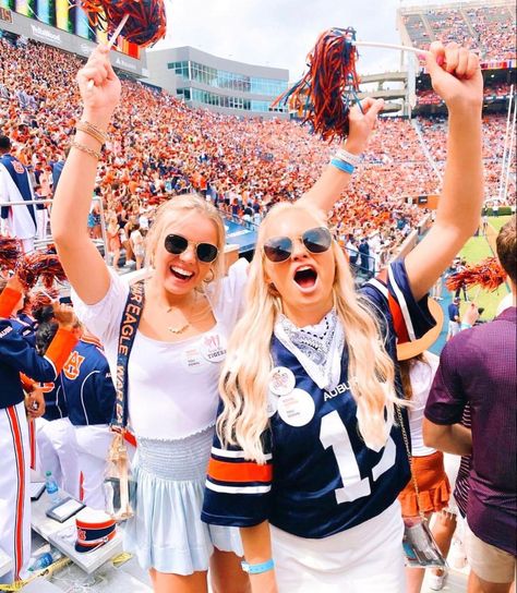 Auburn Pictures, Auburn Game Day Fits, Gameday Pictures, Cute Auburn Gameday Outfits, College Gameday Outfits Football, Auburn University Game Day Outfits, Auburn Outfits, Auburn Football Outfits, Auburn Game Day Outfits