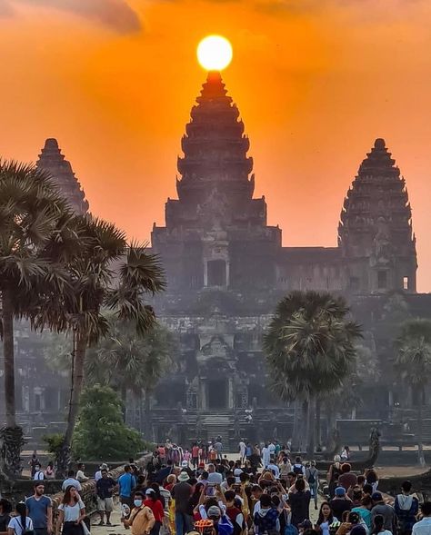 Cambodia Aesthetic, Elephant Sleeve, Cambodia Temple, Cambodia Photography, Cambodia Culture, Battambang Cambodia, Cambodia Beaches, Khmer New Year, Khmer Culture