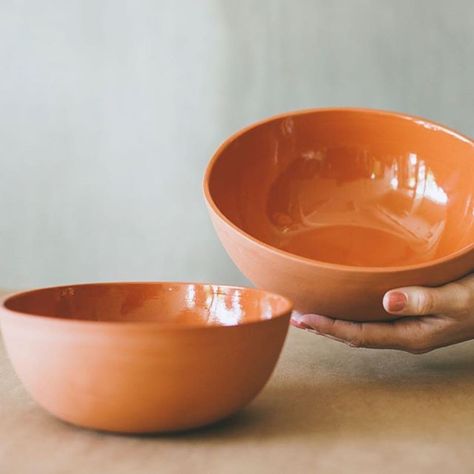 Terracotta Ideas, Ceramic Cutlery, Terracotta Bowl, Mexican Ceramics, Mexican Heritage, Ceramic Dinnerware Set, Pottery Inspo, Garden Deco, Pottery Dishes