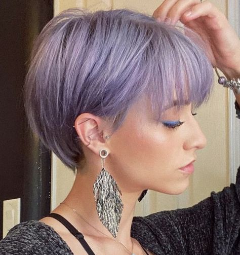 Flow Haircut, Short Purple Hair, Pixie Haircut Styles, New Short Hairstyles, Pixi Beauty, Haircut Men, Bob Haircut With Bangs, Girl Haircuts, Short Hair Color