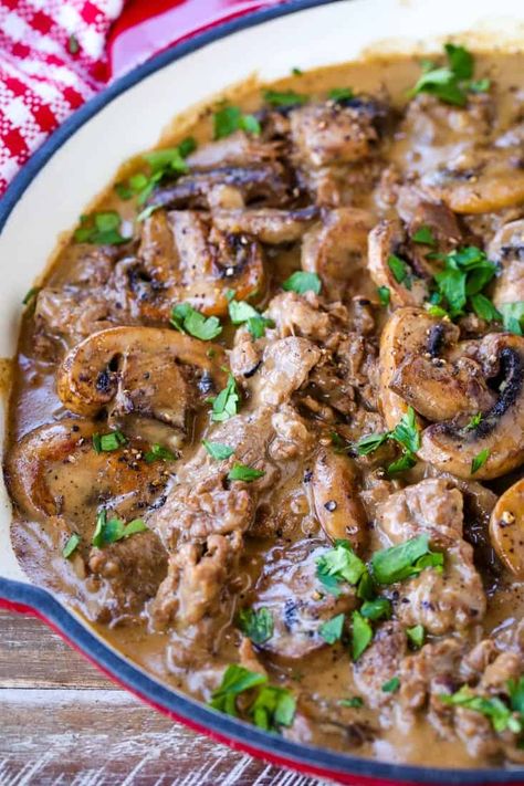 This Skillet Beef Marsala is so easy and so delicious! Serve over rice or pasta, or just as is for a low carb meal #beef #oneskillet #dinnerrecipes Beef Marsala, Veal Marsala, Serve Over Rice, Marsala Recipe, Slow Cooker Recipes Beef, Low Carb Low Fat Recipes, Low Carb Meal, Ground Meat Recipes, Low Carb Chicken Recipes