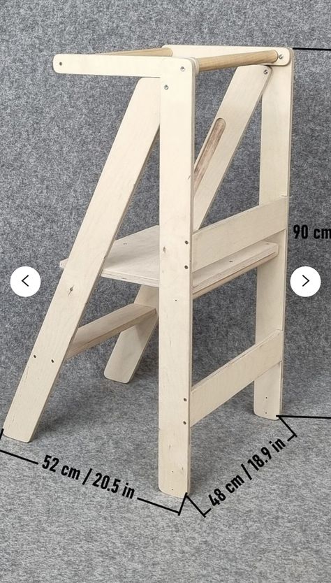 Kid Friendly Furniture, Pallet Kitchen, Kitchen Step Stool, Old Paper Background, Learning Tower, Carpentry Projects, Step Stool Kids, Woodworking Carpentry, Kitchen Furniture Design