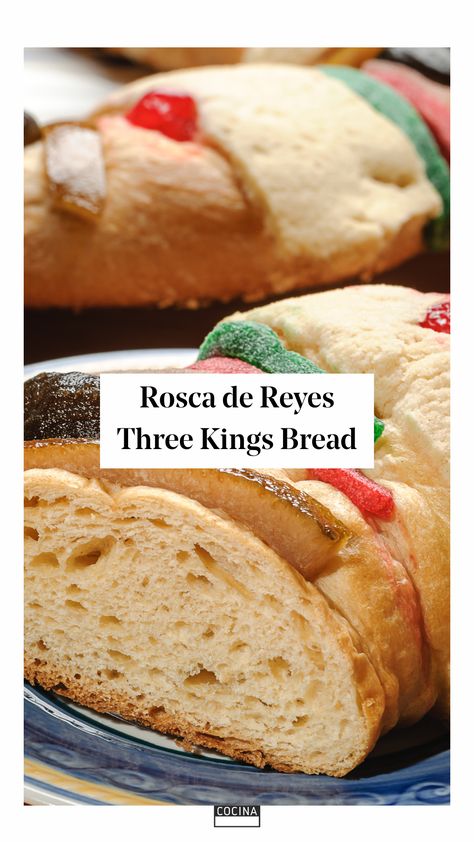 The Rosca de Reyes (Three Kigs Bread or Three Kings Cake) is the traditional dessert eaten on Three Kings Day (or Three Wise Men Day)! 3 Kings Cake Recipe, Kings Cake Recipe, Three Kings Cake Recipe, French King Cake Recipe, King Cake Tradition, Three Kings Cake, Kings Bread, Kings Cake, King Cake Recipe Easy