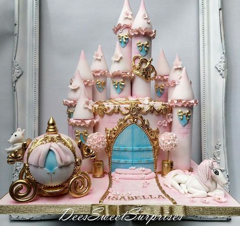 Princess Carriage Cake, Princess Theme Cake, Cinderella Birthday Cake, Disney Princess Birthday Cakes, Castle Birthday Cakes, Carriage Cake, Disney Themed Cakes, Princess Castle Cake, Carousel Cake