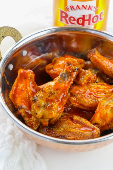 Buffalo Chicken Wings In Air Fryer, Red Hot Wings Recipe, Air Fryer Buffalo Wings, Red Hot Chicken, Sweet Chili Wings, Hot Sauce Chicken, Air Fryer Recipes Chicken Wings, Buffalo Hot Wings, Hot Chicken Wings