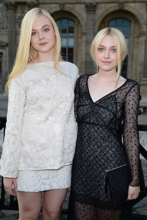 Celebrities With Their Siblings | Pictures | POPSUGAR Celebrity Elle and Dakota Fanning #ellefanning #dakotafanning #celebrity #style #fashion Ellie Fanning, Pale Skin Hair Color, Fanning Sisters, Dakota And Elle Fanning, Celebrity Siblings, Sister Sister, Dakota Fanning, Young Actresses, Trendy Hair Color