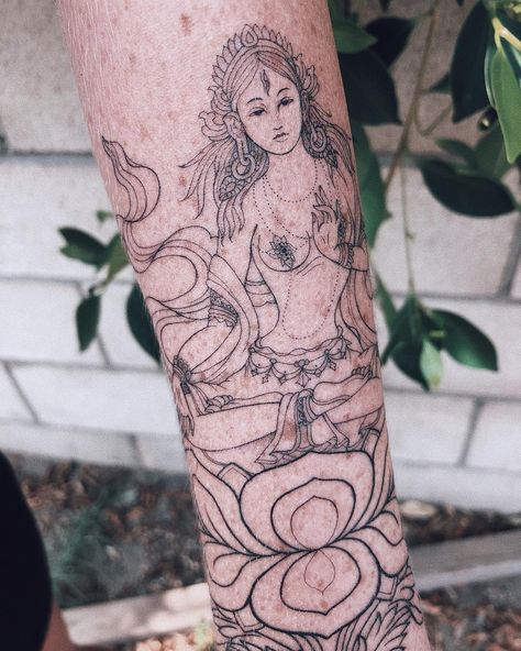 Sasha Masiuk on Instagram: “White Tara 🖤 #sashamasiuk #sashatattooing” Tara Buddha Tattoo, Tara Tattoo Goddess, Tara Tattoo, Tara Goddess, Buddha Tattoos, Buddha Tattoo, Goddess Tattoo, Tattoo Now, Human Canvas