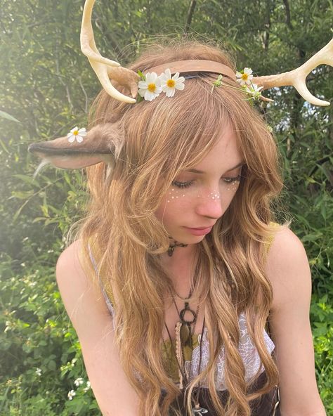 over the brook of the willows..₊˚✧𑁍.ೃ࿔*:･🦌🌲🪻🪷 #fairy #forestcore #fairycore #fairytale #fawncore #renfest #renfaire #fae Fawncore Outfit, Forest Fairy Ren Faire, Fairytale Halloween Costume, Fawn Cosplay, Forest Fairy Outfit, Ren Faire Fairy, Forest Fairy Aesthetic, Forest Fae, Ren Faire Outfits