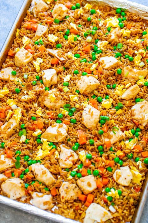 15-Minute Sheet Pan Chicken Fried Rice - Averie Cooks Sheet Pan Chicken Fried Rice, Chicken Fried Rice Easy, Averie Cooks, Sheet Pan Chicken, Sheet Pan Dinners Recipes, Arroz Frito, Low Carb Meal, Christmas Recipes Appetizers, Pan Meals