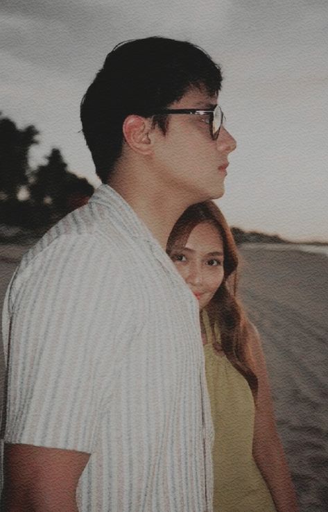 Kathryn Bernardo Aesthetic Icon, Kathryn Bernardo Aesthetic, Kathniel Aesthetic, Kathniel Wallpaper, Matching Layout, Hoodie Outfit Casual, Rpw Boy, Couple Selfie, Boyish Outfits