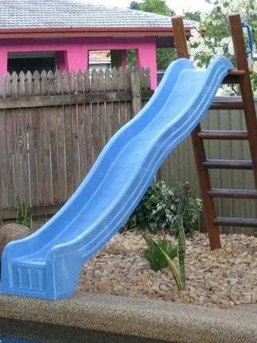 Pool Slide Ideas, Diy Pool Slide, Homemade Water Slide, Pool Slide Diy, Inground Pool Slides, Above Ground Pool Slide, Swimming Pool Slides, Pool Water Slide, Homemade Pools