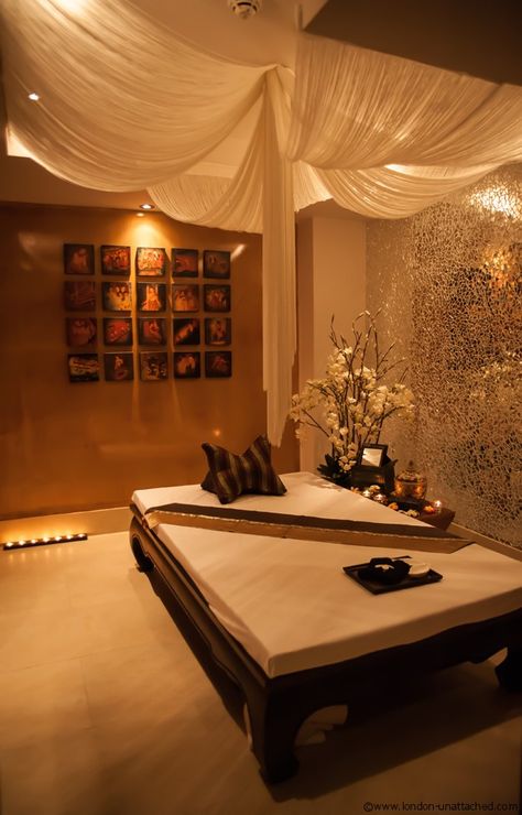 Thai Square spa - City Spa Room Ideas, Deco Spa, Spa Bedroom, Spa Massage Room, Massage Room Design, Massage Room Decor, Facial Room, Massage Therapy Rooms, Reiki Room