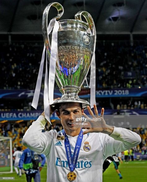 Ronaldo Football Player, Ronaldo Champions League, Cristiano Ronaldo Celebration, Real Madrid Champions League, Champions League Trophy, Cristiano Ronaldo Video, Cristiano Jr, Ronaldo Photos, Cristiano Ronaldo Real Madrid